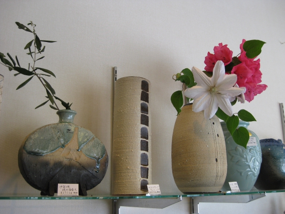 【土物の花瓶いろいろ　】の画像