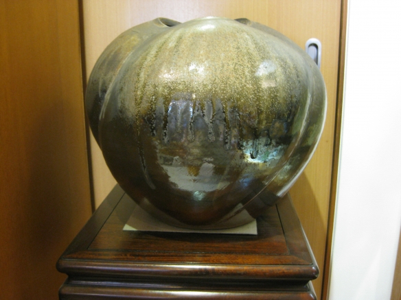 【金彩花瓶】の画像